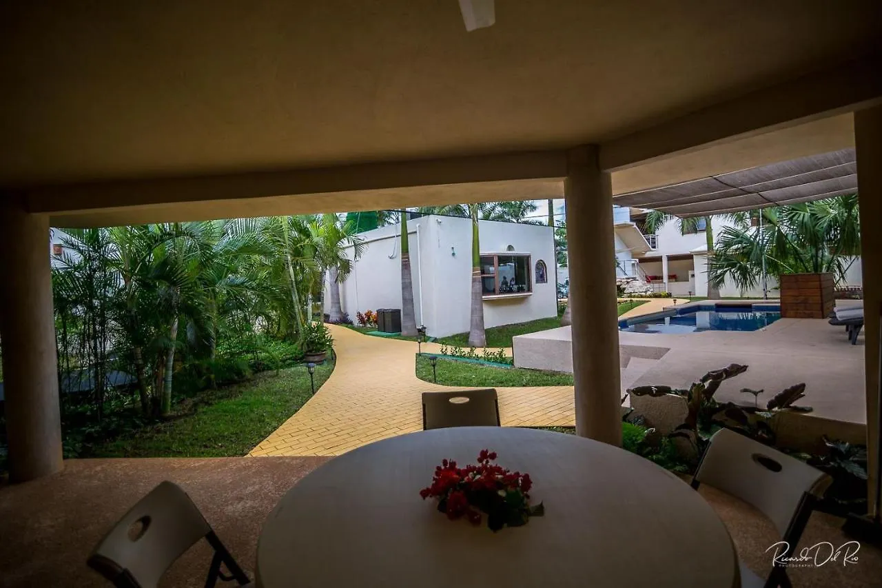 Azcapri Villa Boutique & Spa #2 Delfin Homestay